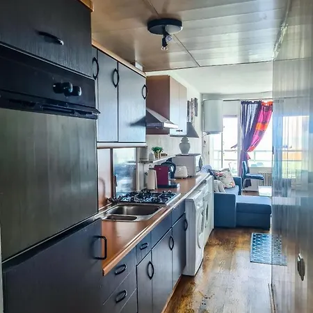 Apartamento With Balcony Sea View